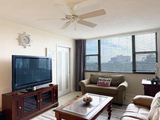1BR Harbor Towers Condo – Pool, Marina, Gym - 5