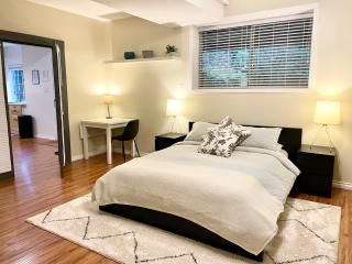 Spacious & Family Friendly Mountain Base Stay - The Grouse Hideaway - 3