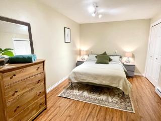 Spacious & Family Friendly Mountain Base Stay - The Grouse Hideaway - 1