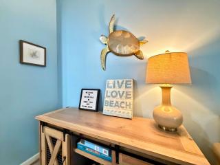 Lovely 3 Bed3 Bath Pet FriendlyVilla - Walk to the beach pools and tennis #75 Ocean Breeze - 5