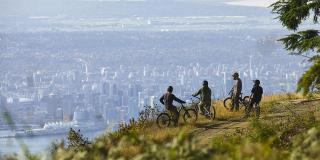 Spacious & Family Friendly Mountain Base Stay - The Grouse Hideaway - 5