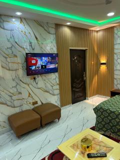 Property Pioneers - 1