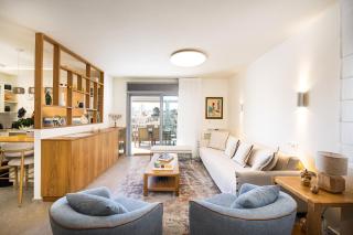 Arnona 4BR Brand new Modern Suite - 5