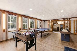 Myrtle Villa 7BR Near Mount Snow with Indoor Heated Endless Style Pool Outdoor Hot Tub - 1