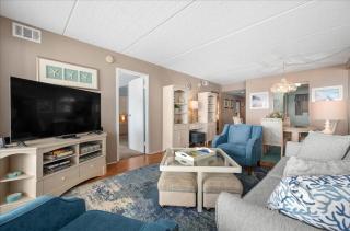 Direct Ocean Front Views From Your Private Balcony and Renovated Condo in English Towers! - 6
