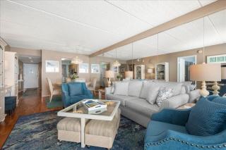 Direct Ocean Front Views From Your Private Balcony and Renovated Condo in English Towers! - 4
