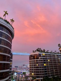 Cozy and Relaxing Private Studio with free Luxurious Pool and Gym - 9