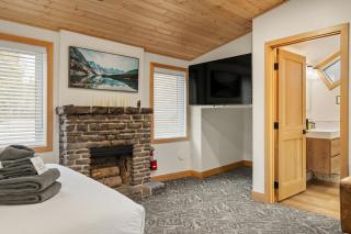 Elkhorn Lodge Vacation Rentals - 2
