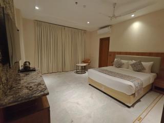 Bluestone Prime by The Cosy Hotels - 8