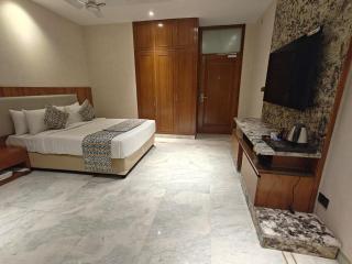 Bluestone Prime by The Cosy Hotels - 3