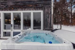 12BR Villa Near Mount Snow Sleeps 32 Hot Tub & Indoor Pool - 1
