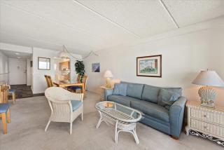 2 Bedroom Direct Ocean Front Condo with Heated Indoor Pool! - 7