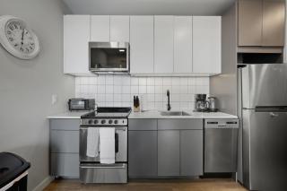 Bright urban studio, fully furnished - 2