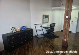 Detroit Harbor Loft - 2