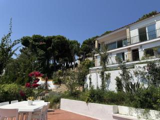 Casa con hermosas vistas a la costa - 3