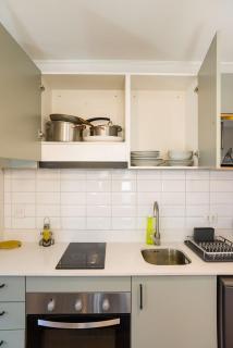 Chic 1BR Bellavista Dining & Hospital Access - 3