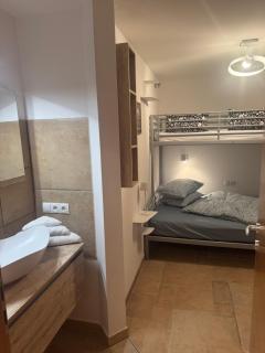 Mountain Flat Luna -Next train station Dobbiaco- - Dobbiaco - 1