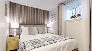 New Bright 1BR Basement Suite in York - 9