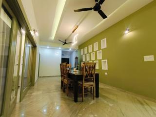 Sea View 4BHK Apartment in Panjim with Pool & Balcony - 2