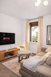 Helle geräumige 80 qm Wohnung - 5 min von Friedberg - Self Check-In - 0