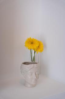 Bright & Spacious Villa by Beach - 3