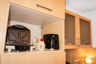 Helle geräumige 80 qm Wohnung - 5 min von Friedberg - Self Check-In - 7