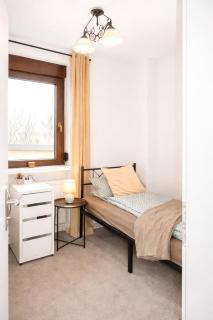 Helle geräumige 80 qm Wohnung - 5 min von Friedberg - Self Check-In - 3