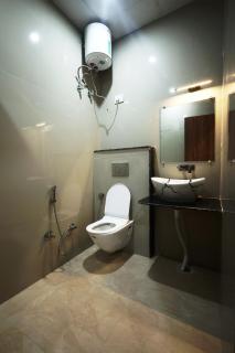Om divine hotel - 1