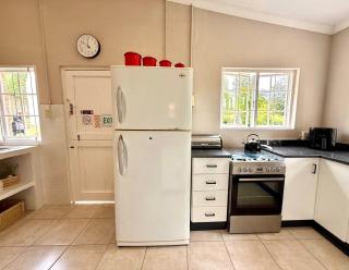 Esigodini Cottage - 2