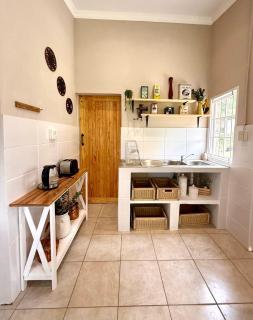 Esigodini Cottage - 9