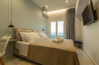 On The Waves Suites - 7