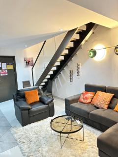 Peravi Suites At Embassy Gardens - 5