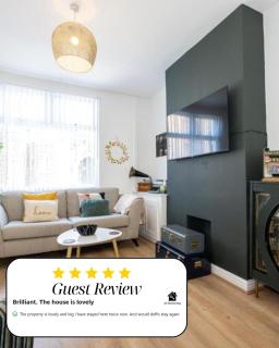 Earp House - Air Host & Stay - Sleeps 7 - 5