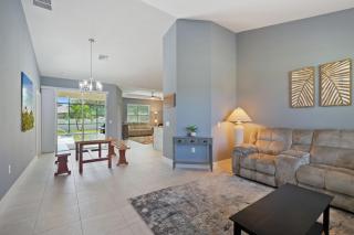Villa Paloma - Beautiful electric-heated saltwater pool home with fenced yard - SWFL Rentals - 9
