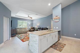 Villa Paloma - Beautiful electric-heated saltwater pool home with fenced yard - SWFL Rentals - 5