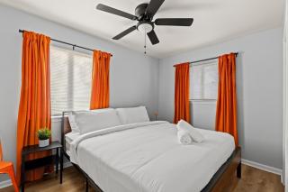 3BR Home Near Austin Airport & Downtown - 0