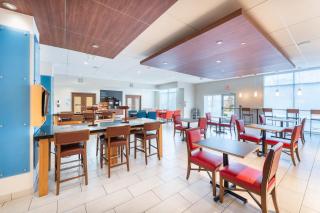 Holiday Inn Express & Suites Nashville North - Springfield by IHG - 1