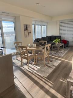 Modern Private Room with Ensuite - 3