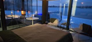 Riverside villa with sauna and jacuzzi - 8