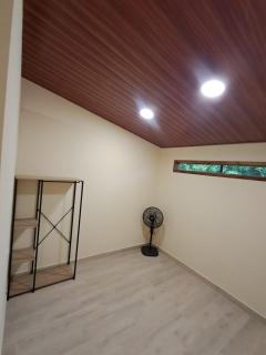 Cabaña en el campo - 3