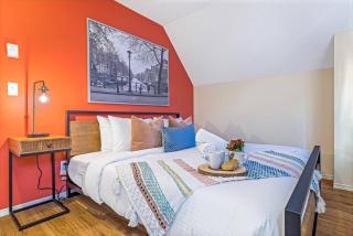 Traveler Friendly Canmore Condo Close to Banff - 0