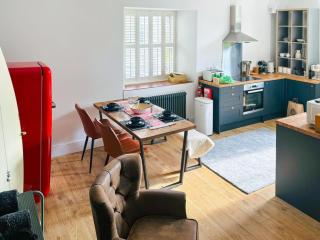Charming converted chapel near Perranporth beach. - 9