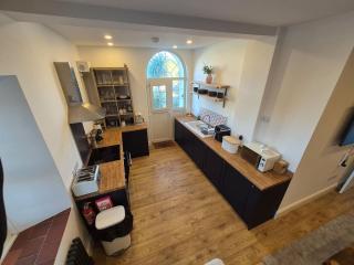 Charming converted chapel near Perranporth beach. - 4