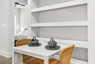 Stylish 1BR in Heart of Midtown Tampa - 5