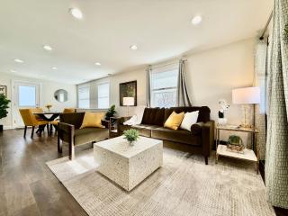 Cute and Cozy House in Quiet Blue Ash Neighborhood - 3