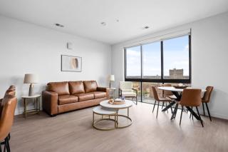 Super LUX SkyTower 2BD Downtown - Parking, Pool, Gym - 9