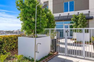 Elegant 1BR Walkable to Dining, Pool and Gym - 8