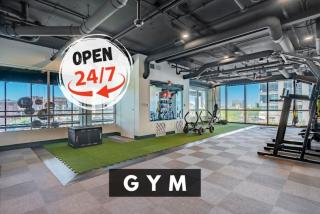 Modern Comfort Meets Class in Downtown Indy - 5