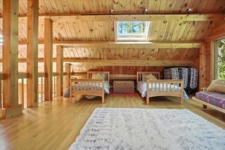 Lakefront Log Home on Huge Lake in Private Cove - 2