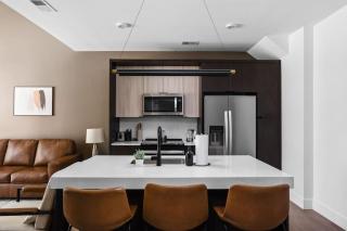 Downtown Townhome Game Room with Pool, Parking, Gym - 6